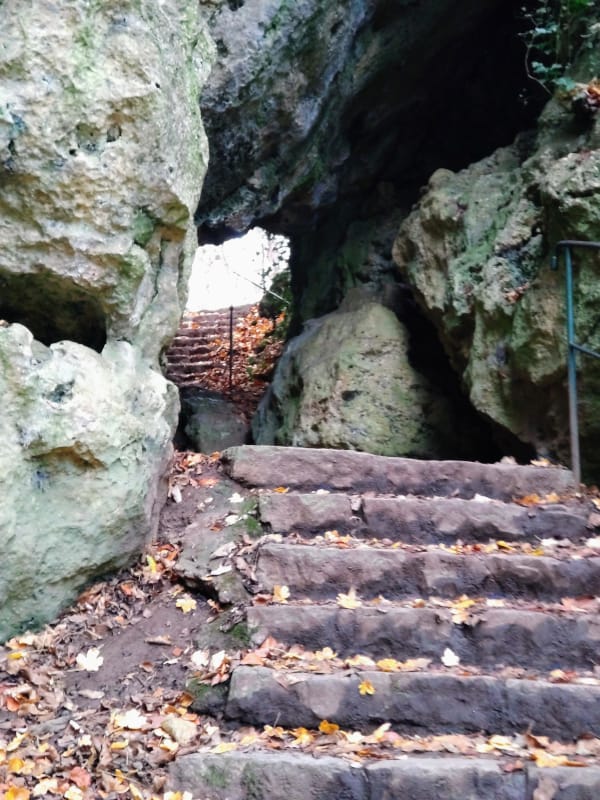 Kakushöhle und Wasserfall Dreimühlen