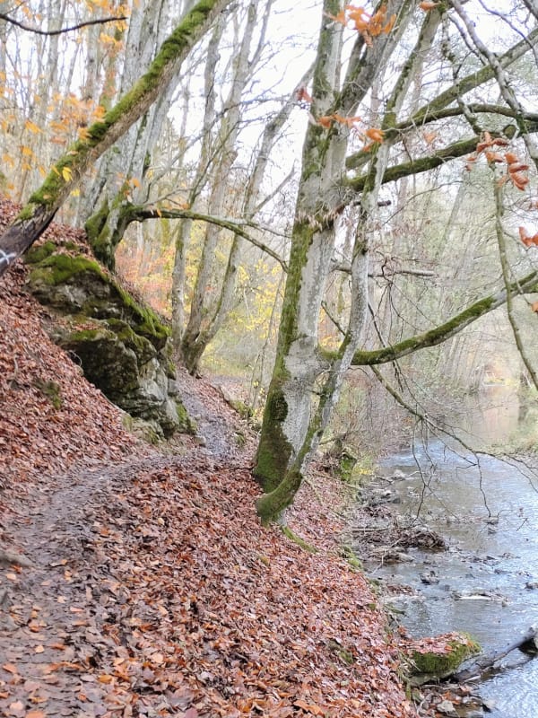 Kakushöhle und Wasserfall Dreimühlen